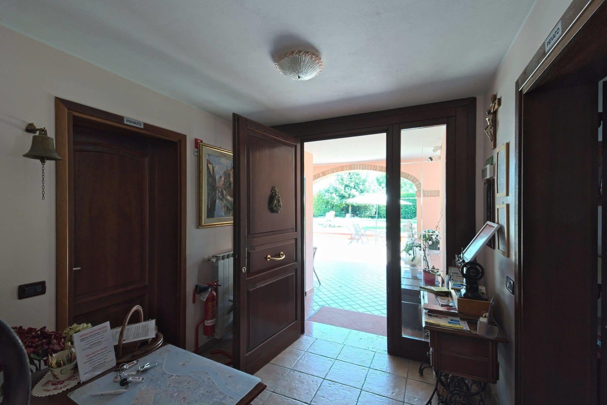 Villa Ai Tigli Venezia Guest House Tessera Bagian luar foto